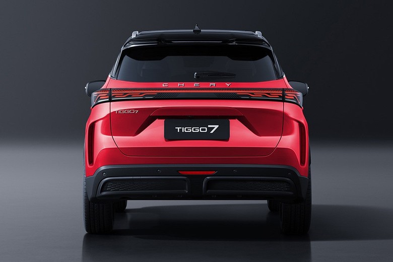  chery tiggo 7 rear view in red color