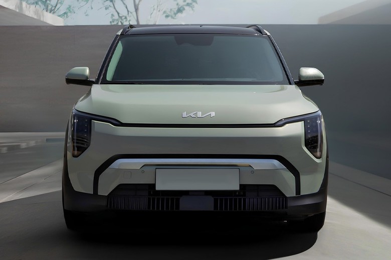 kia ev3 front view in green color