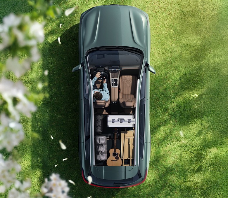 chery tiggo 8 pro max top view in blue color