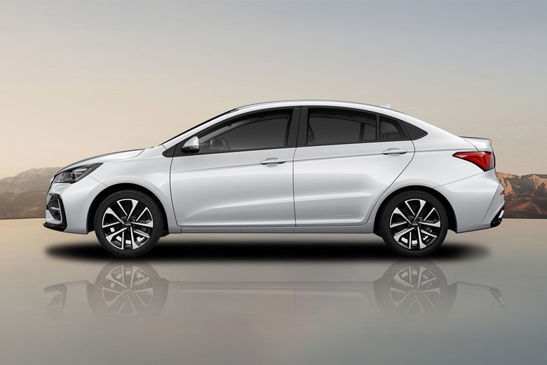 chery arrizo 5 side view in white color