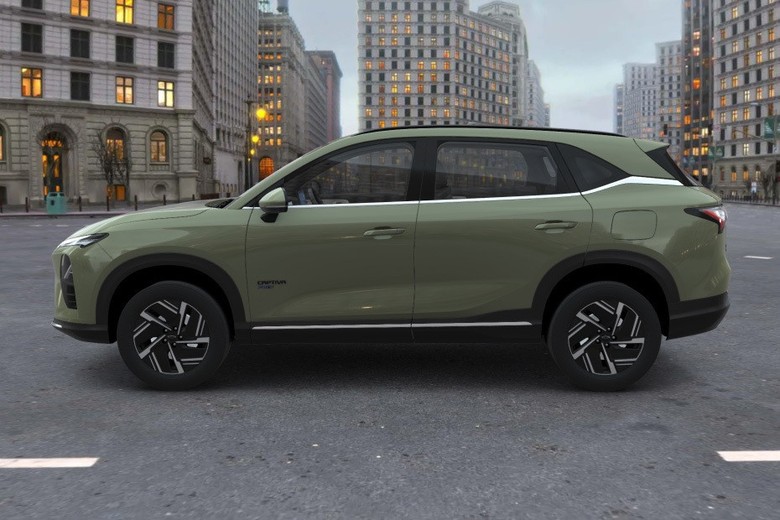 Chevrolet Captiva PHEV side view in green color