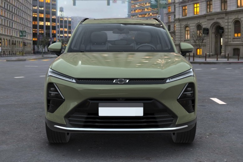 Chevrolet Captiva PHEV front view in green color