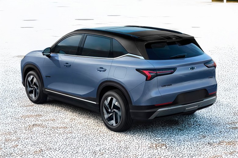 Chevrolet Captiva EV rear view in blue color