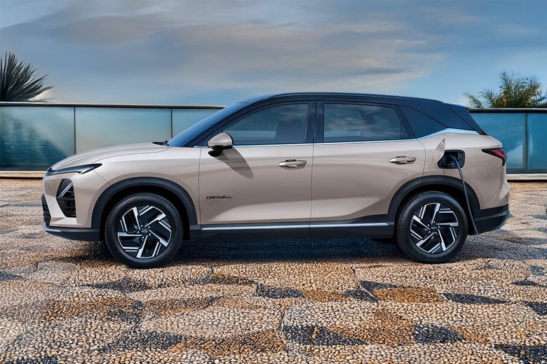 Chevrolet Captiva EV side view in light brown color