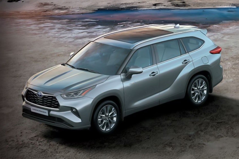 Toyota Highlander exterior front side view