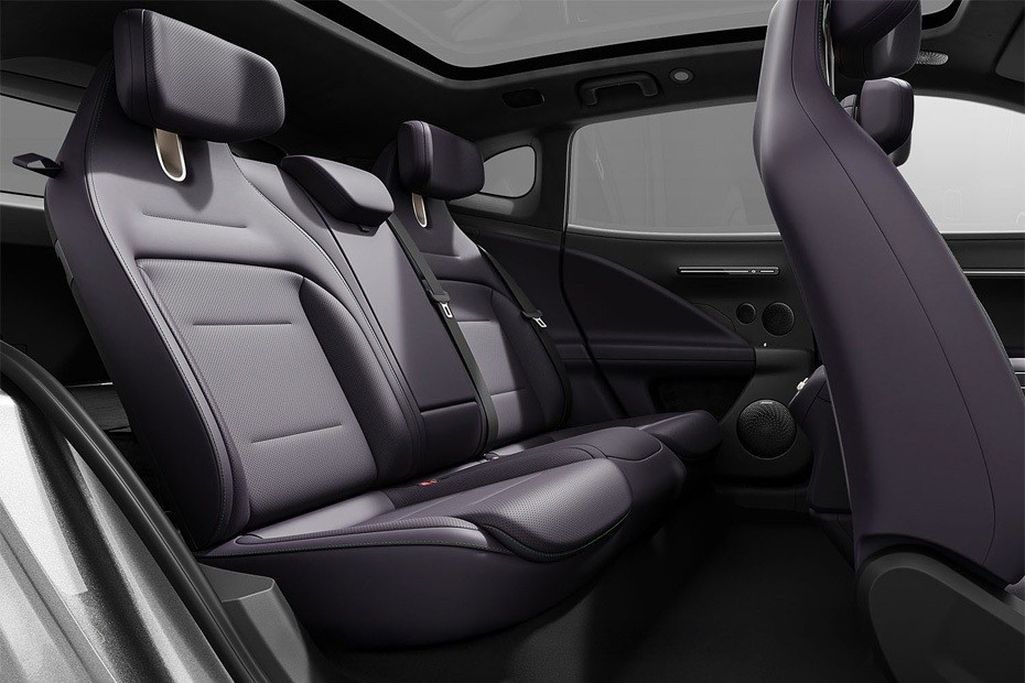 AVATAR 07 cabin Layout view