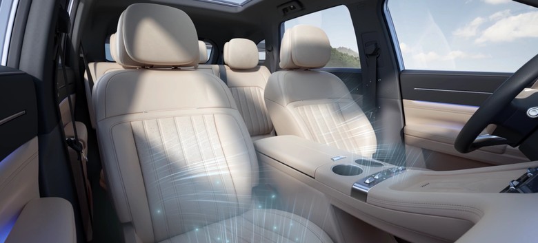 SOUEAST S08 interior view