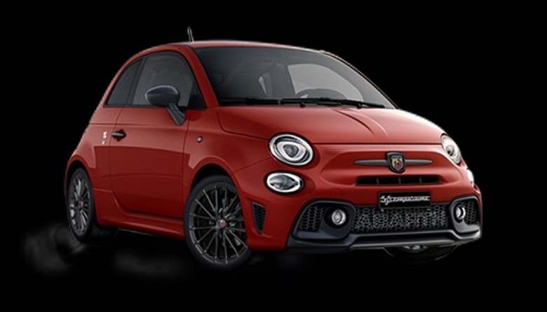 Abarth 695 side view in red color