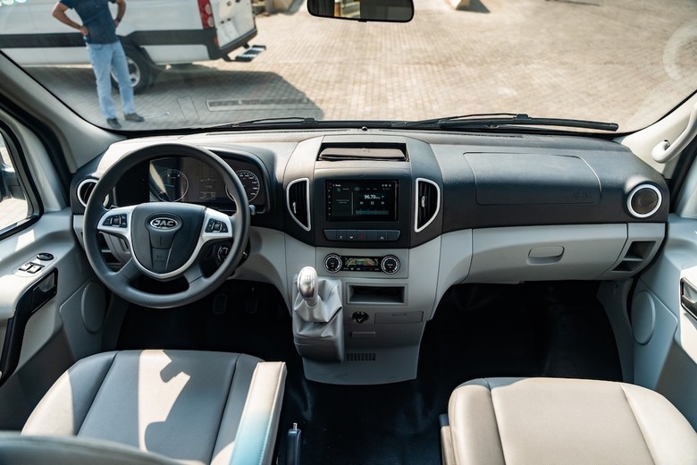 JAC Sunray interior view
