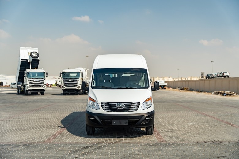 JAC Sunray front view in white color