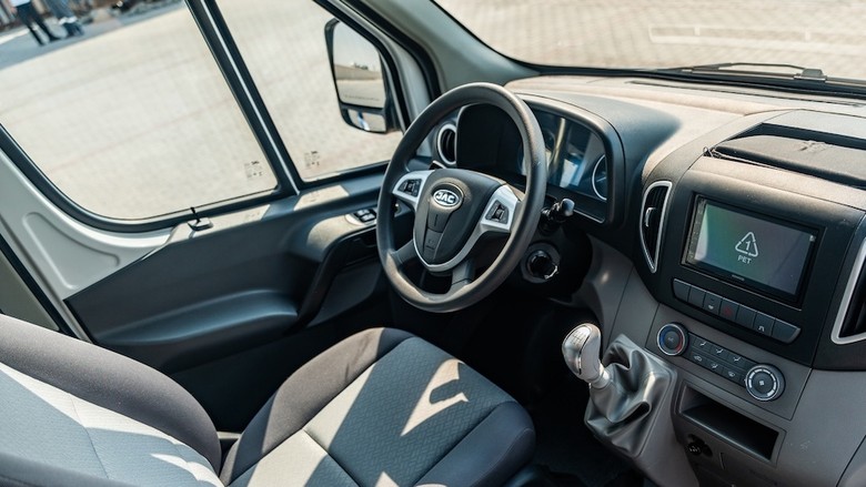 JAC Sunray interior view