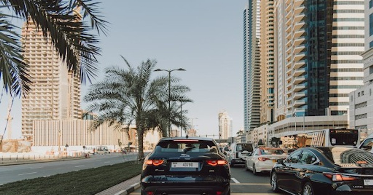 Moving or Staying in the UAE for Long: Car Leasing as a Smart Investment