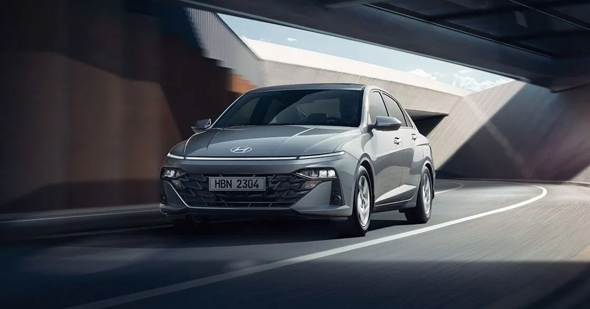 Hyundai Accent Aims for Fuel-Efficiency Crown; Key km/L Figure Awaited
